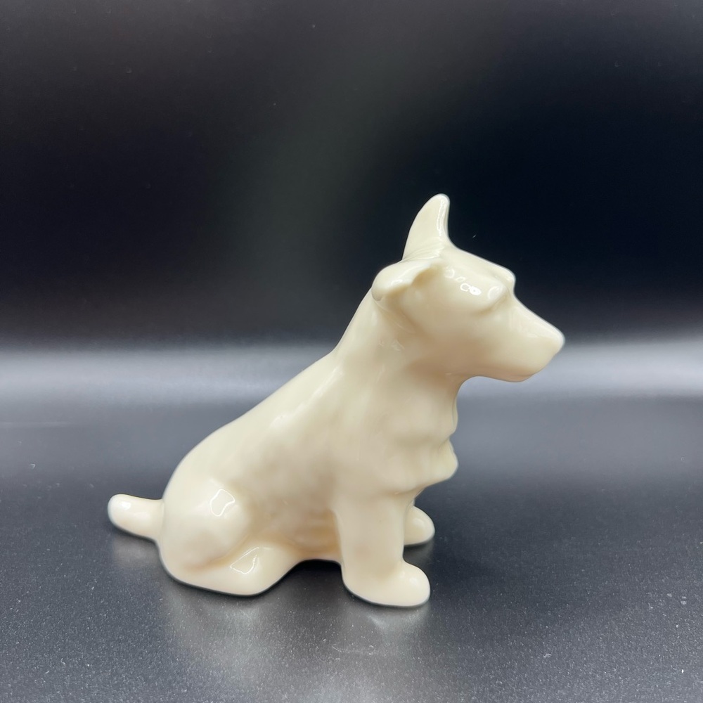 BELLEEK Ireland Scottie Terrier Dog Fine Bone China Porcelain Vintage Figurine